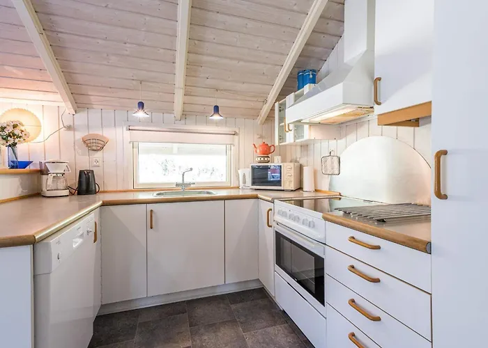 6 Person In * Nørre Nebel